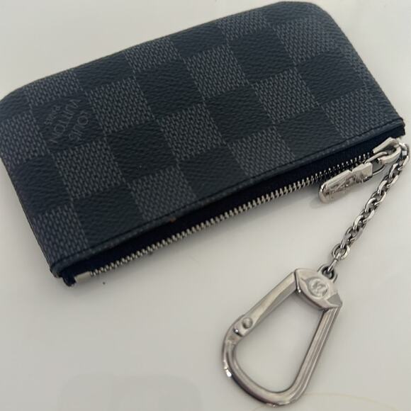 Authentic Louis Vuitton Graphite Key Pouch | new never used | 100% authentic - Picture 12 of 13